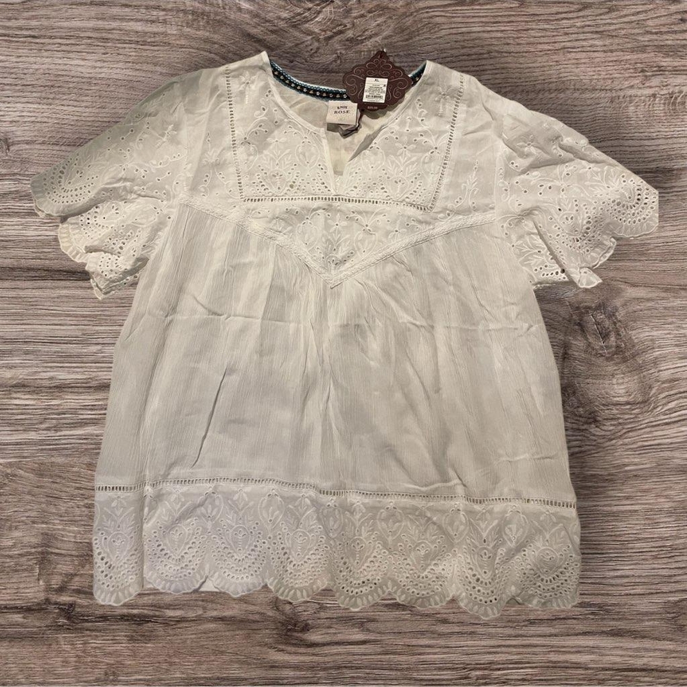 Knox Rose White Eyelet Blouse